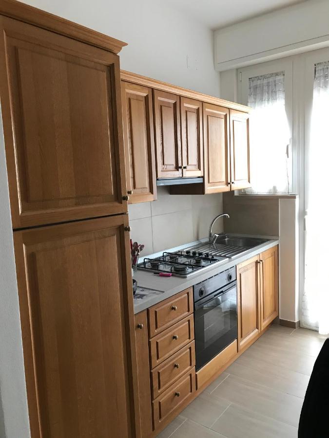 B&B Pellipario Urbino Bagian luar foto