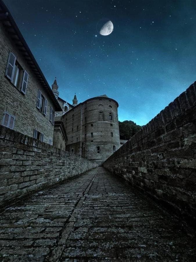 B&B Pellipario Urbino Bagian luar foto